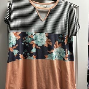 Mixed-Print Short Sleeve Tee in Peach and Teal by Southern Stitch XL